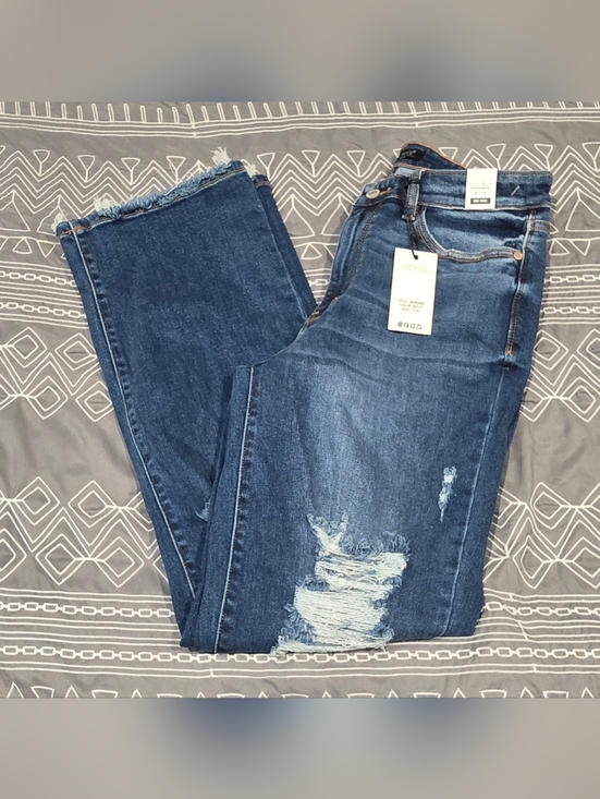 Judy Blue Denim - Judy Blue Midrise Distressed Relaxed Straight Fit Dad Jeans Size 11/30